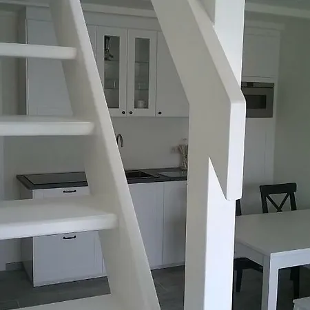 Vakantiestudio Melroce 度假居 布列登